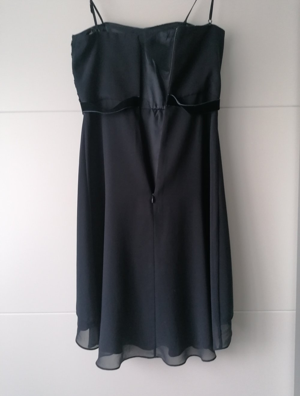 Dunkelblaues Vera Mont Cocktail Kleid mit Trägern und Stola, Perfekt für die Konfirmation