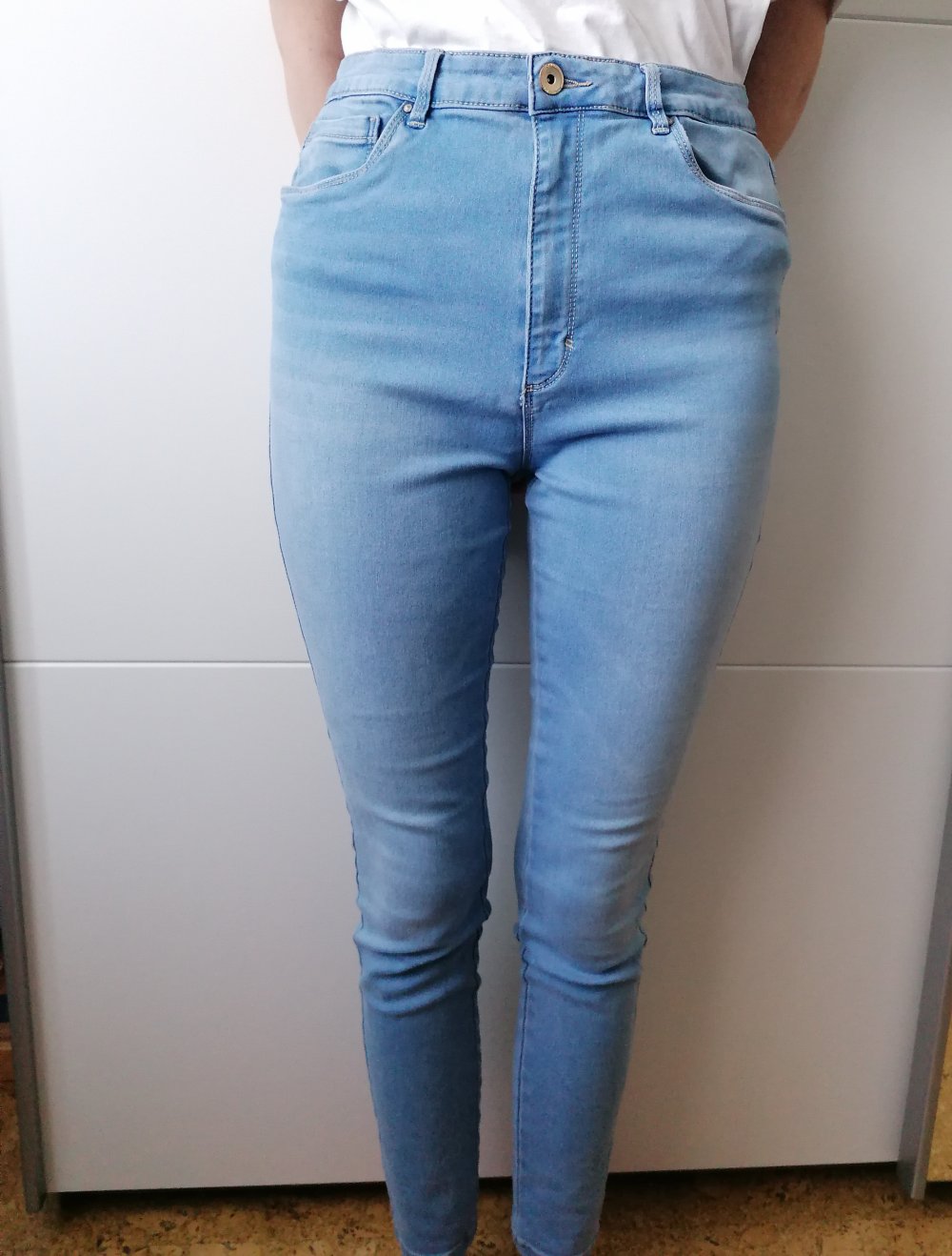 Hellblaue ONLY Jeans
