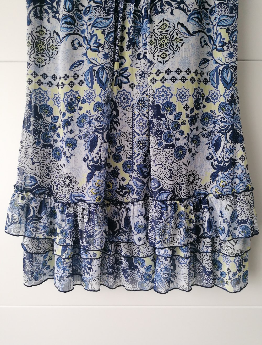 Kurzes, lockeres Sommerkleid in Blau von CandA Premium