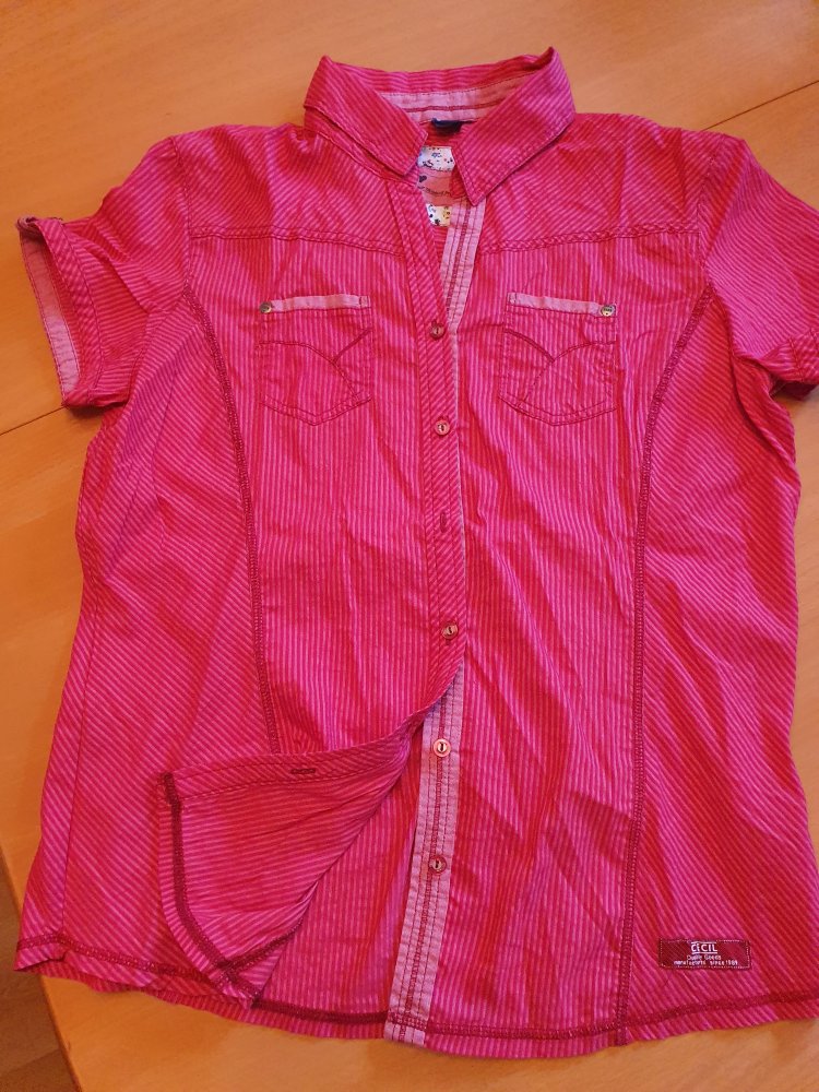 Schicke Sommerbluse von Cecille