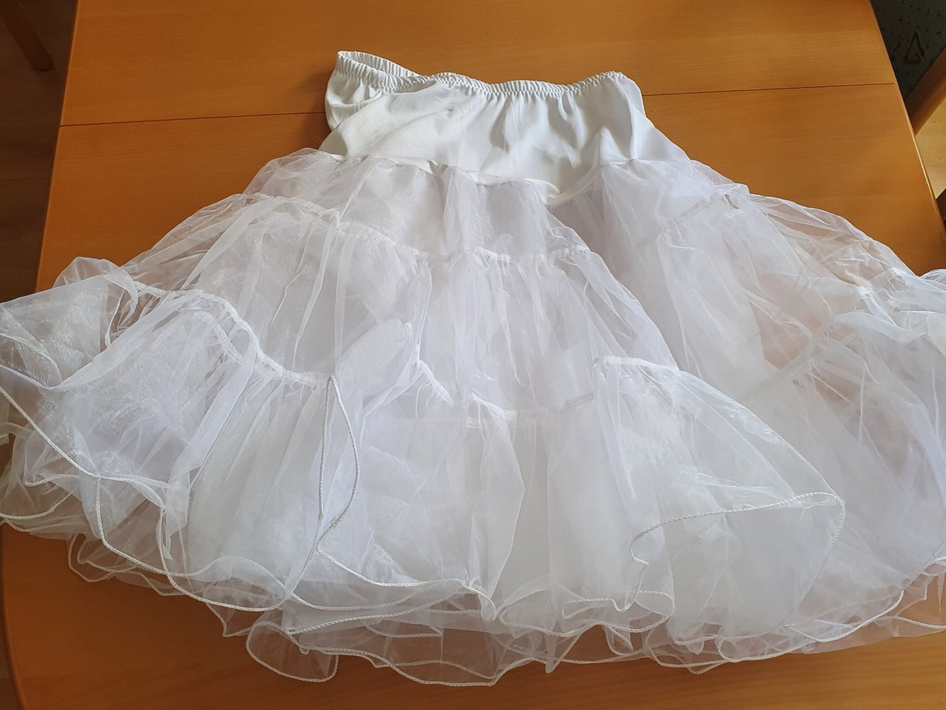 Schickes 4tlg. Rockabillykleid mit 2 versch. Petticoat und Handtasche