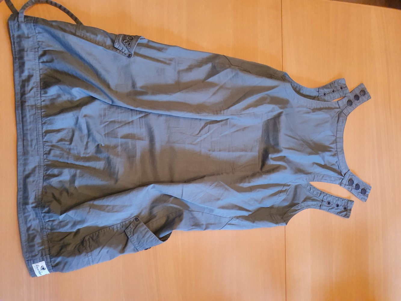 Trägerkleid