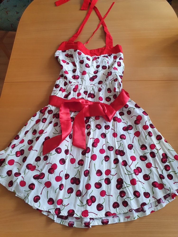 Schickes 4tlg. Rockabillykleid mit 2 versch. Petticoat und Handtasche