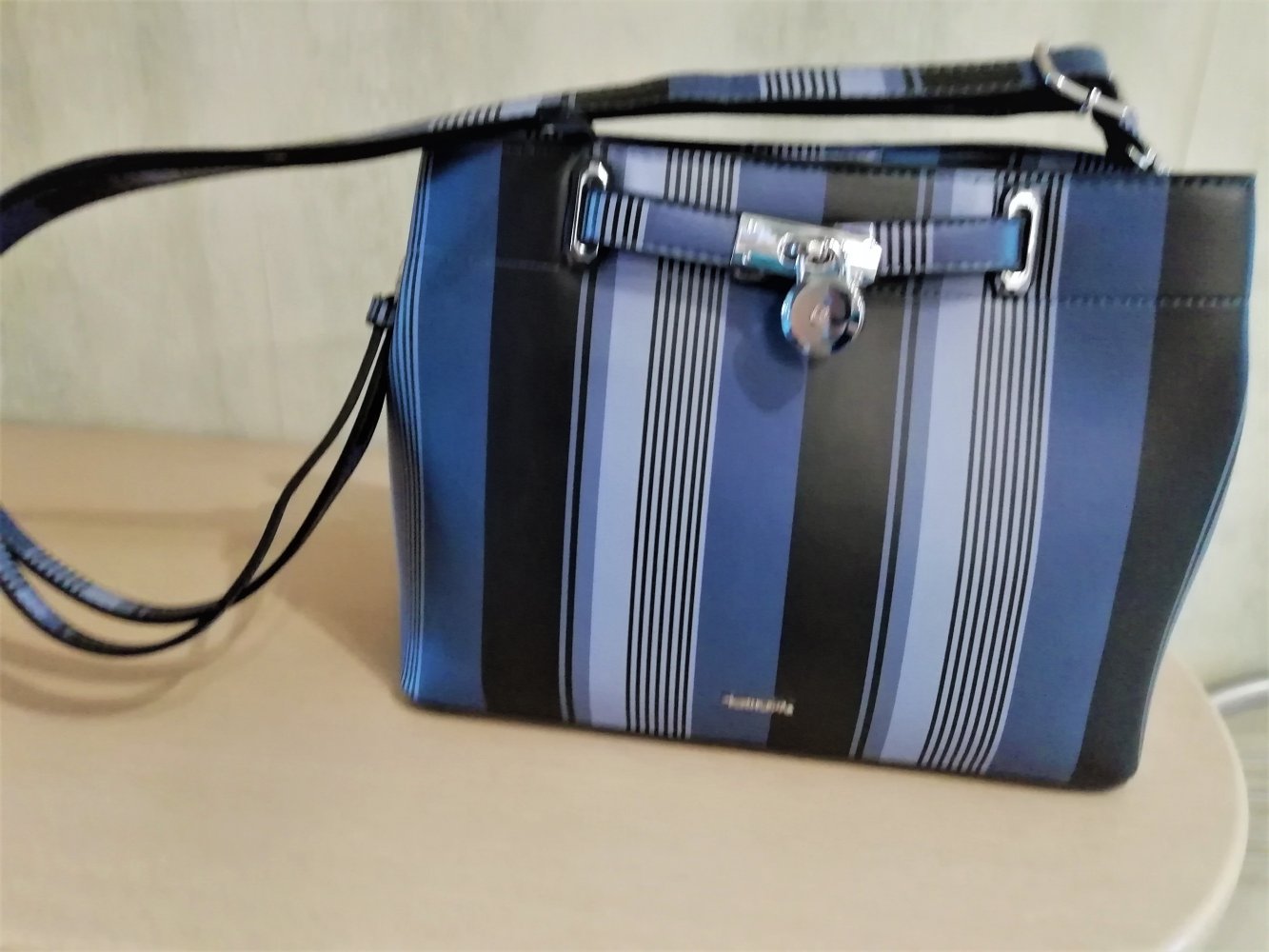 Handtasche, gestreift