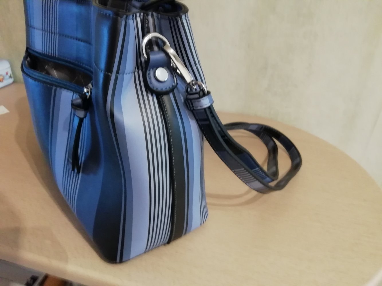 Handtasche, gestreift