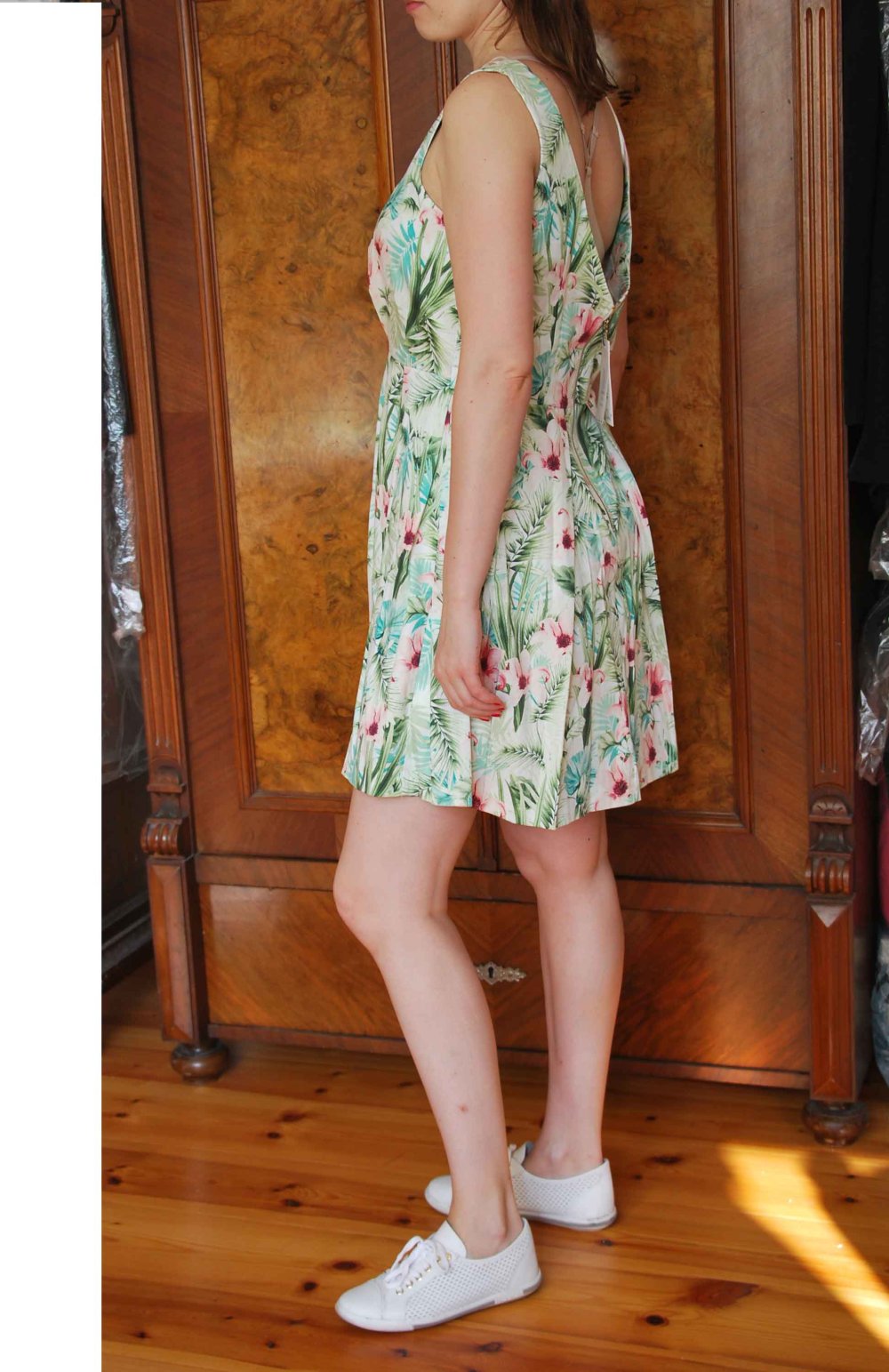 Closet Kleid XL 42 NEU floral grün Sommer Baumwolle Dekoltee 