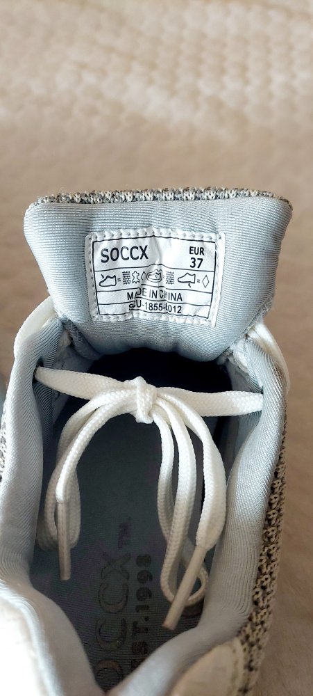 Sneaker 