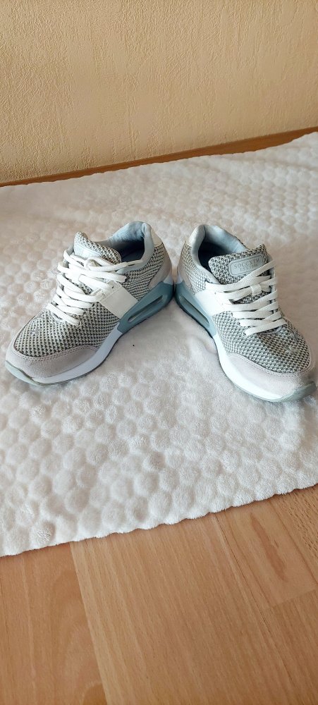 Sneaker 