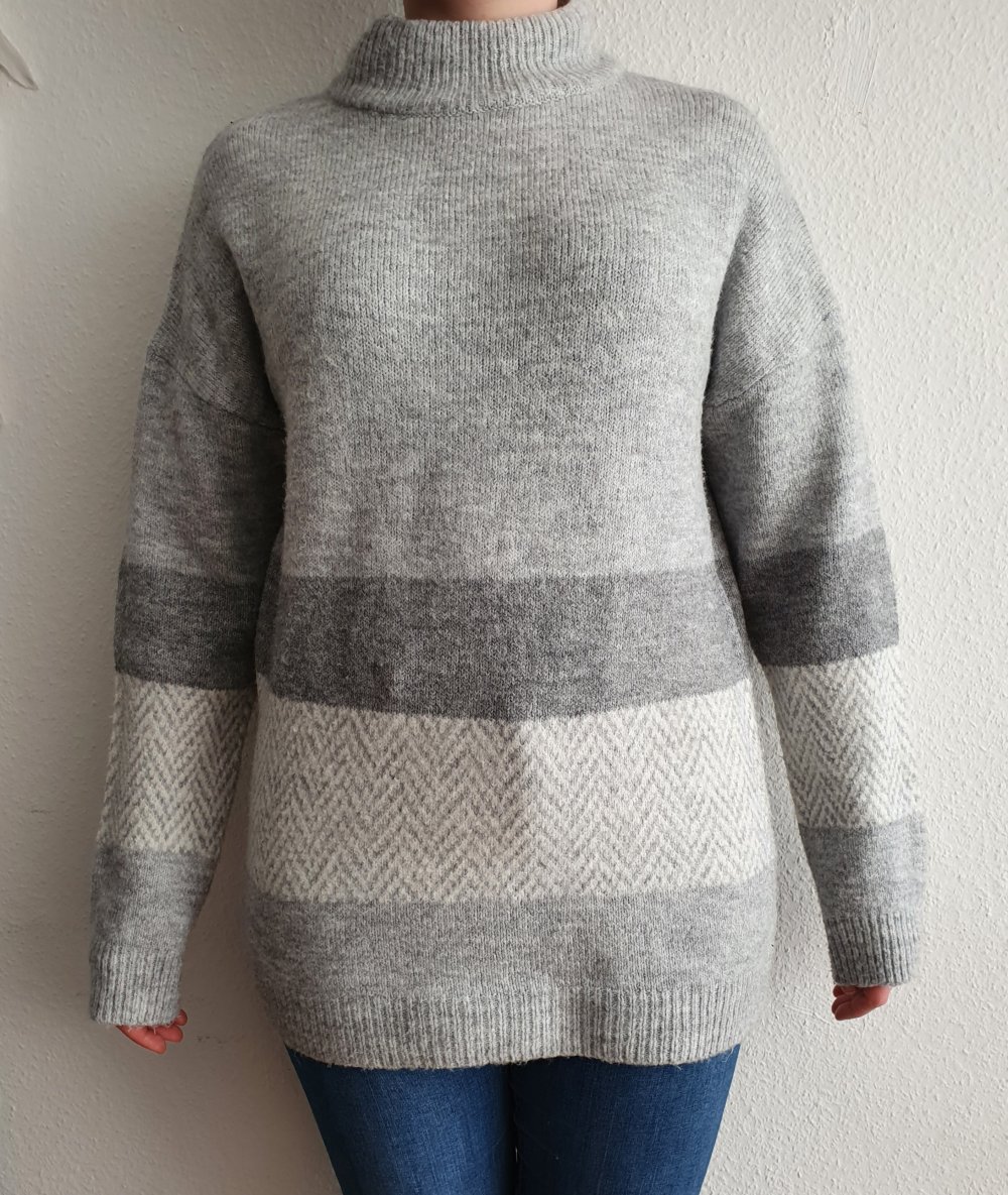 gemütlicher langer Kuschelpullover