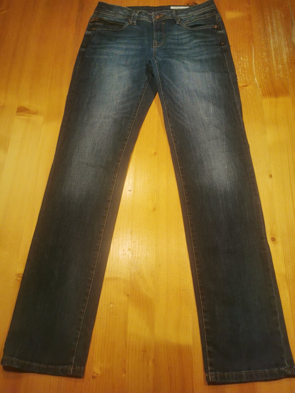 NEU EDC Jeans Gr. 27/32 straight fit