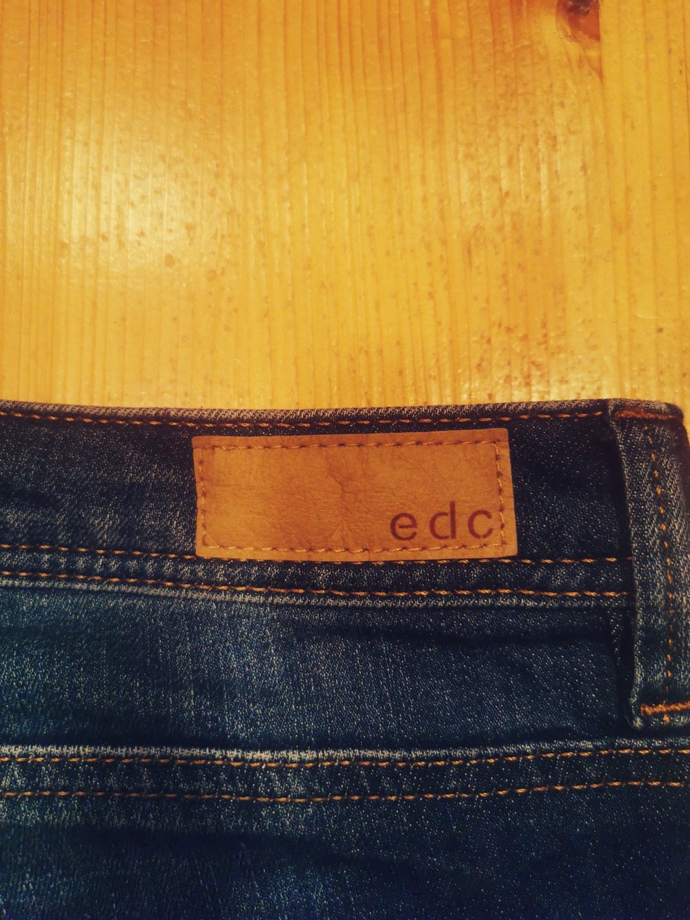 NEU EDC Jeans Gr. 27/32 straight fit