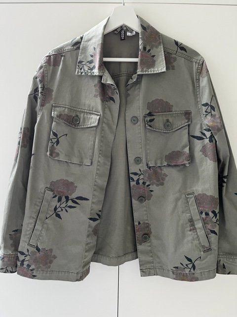 Leichte Jacke