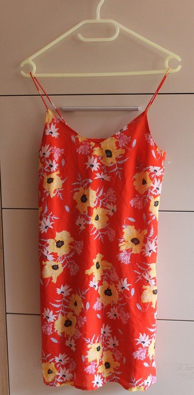 Rotes Sommerkleid