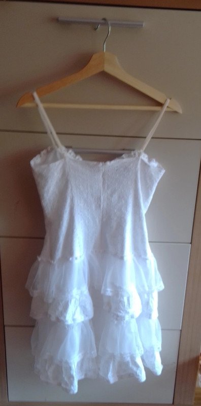 Weißes Kleid