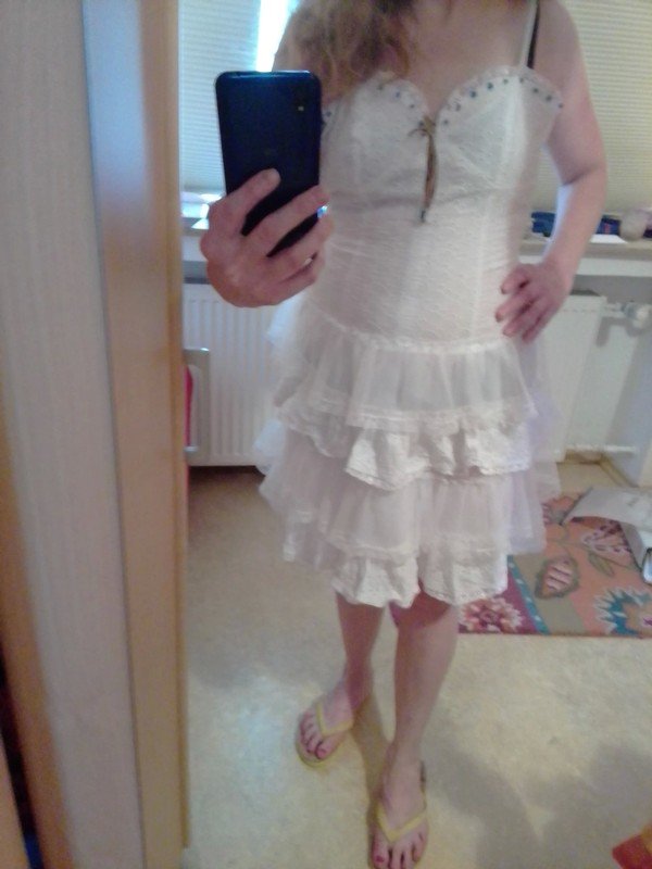 Weißes Kleid