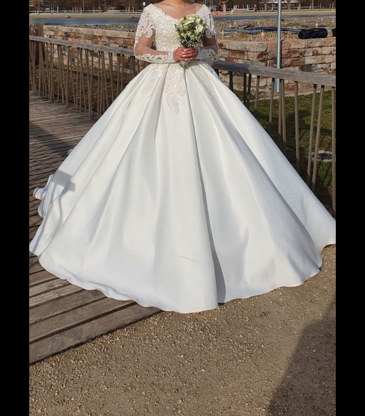 Hochzeitskleid 