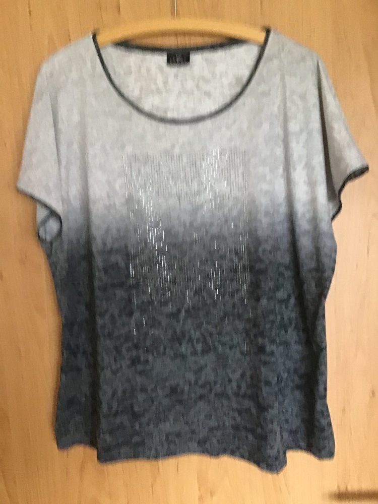 T-Shirt von Lebek