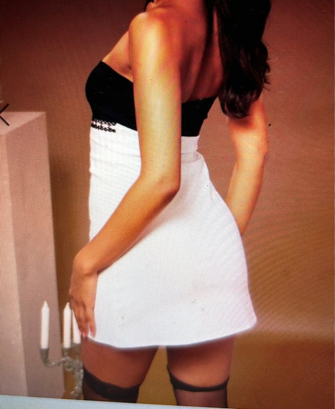 Trägerloses Kleid, Bandeau-Minikleid, weiss-schwarz, Gr. 40 von LittlePrettyThing, NEU!