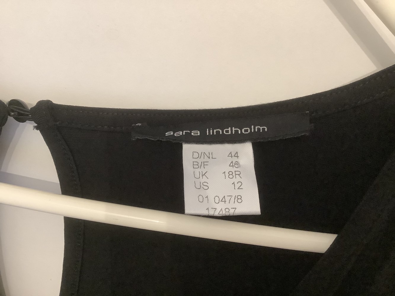 SARA LINDHOLM JUMPSUIT/OVERALL GR. 44 neu SCHWARZ