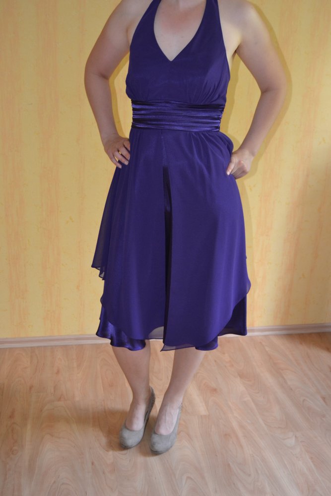Knielanges Lila Cockailkleid