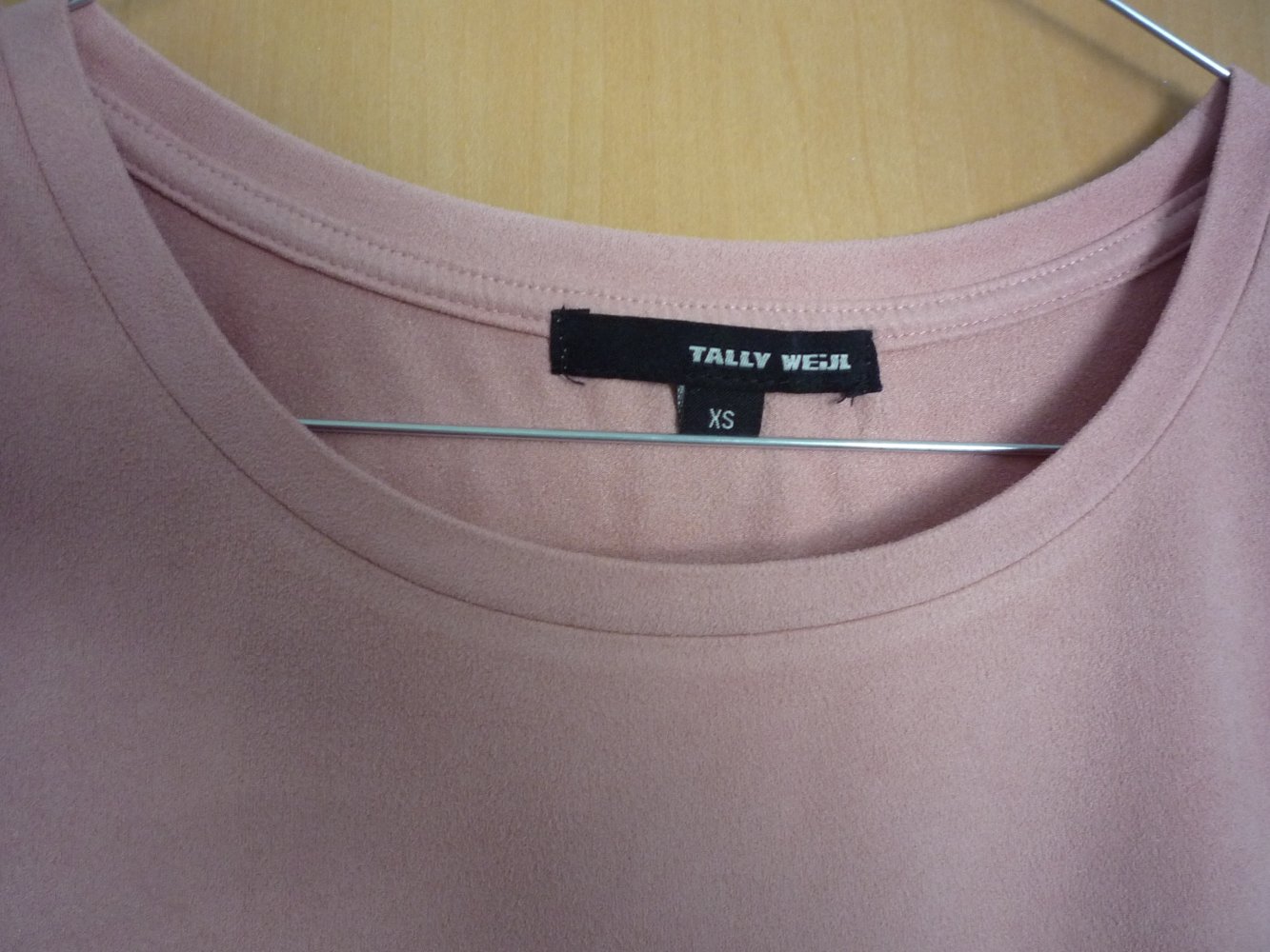Tally Weijl – schönes TShirt mit Rundhals-Ausschnitt - Gr. XS – apricot