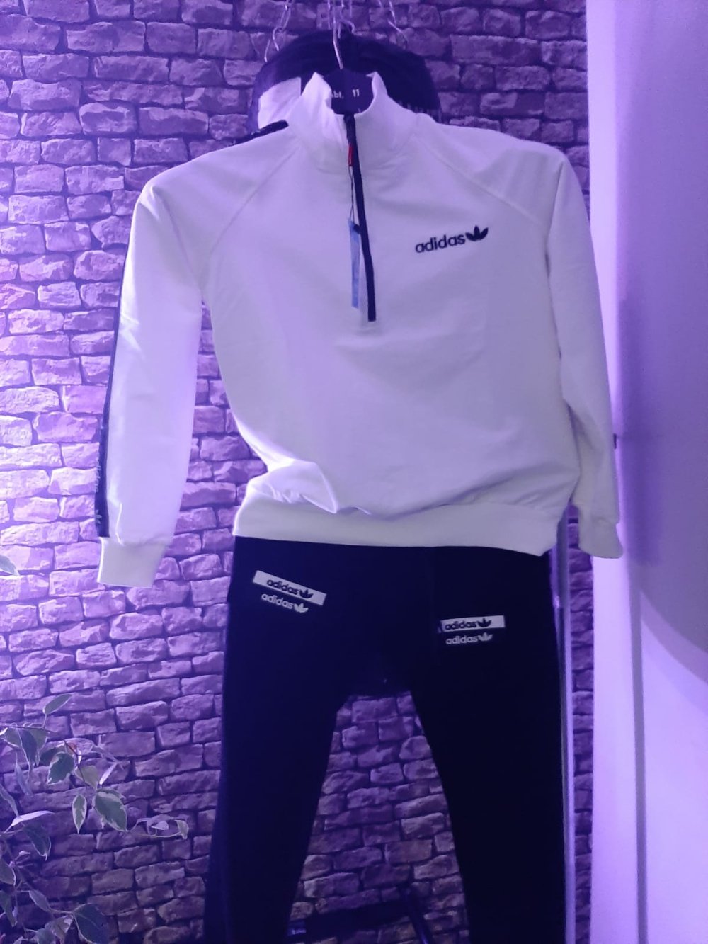 adidas Jogger 
