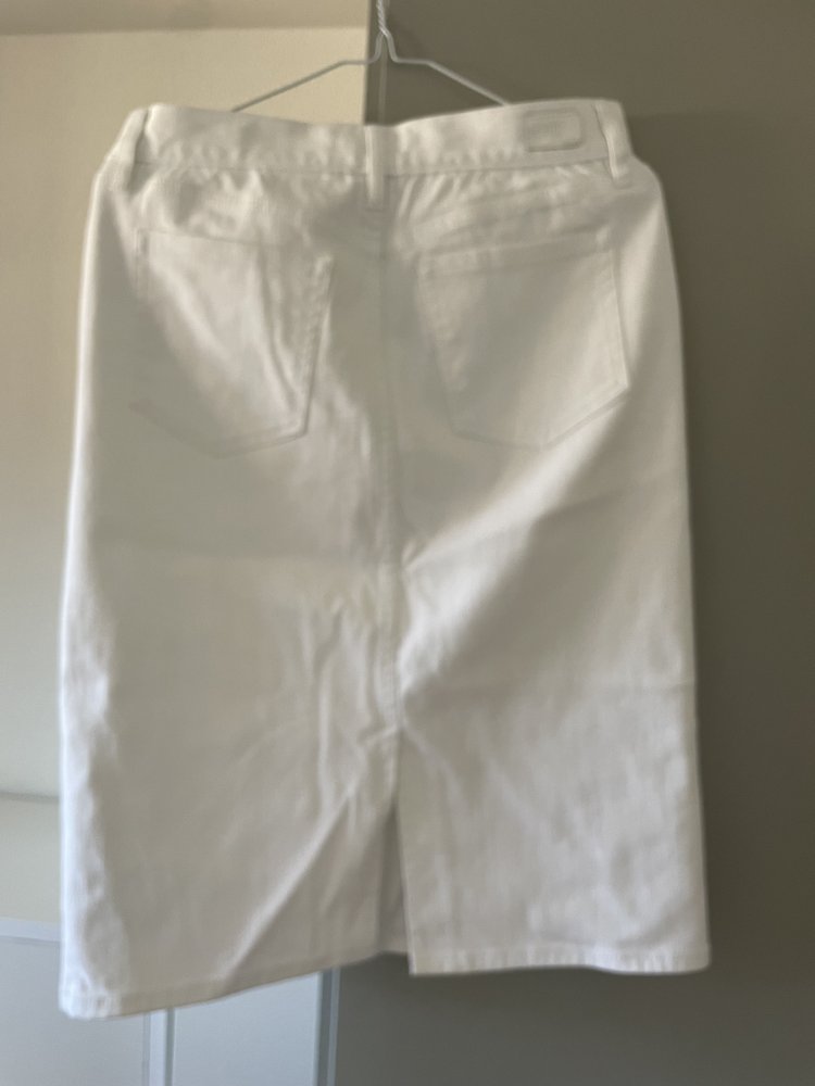 New* Ralph Lauren Knee Jeans