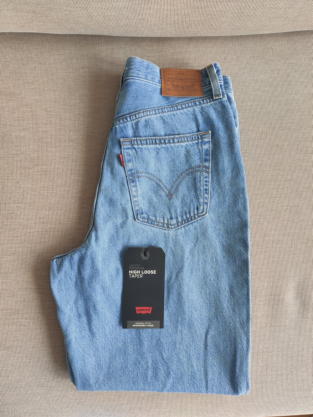 LEVI'S High Loose Taper Jeans