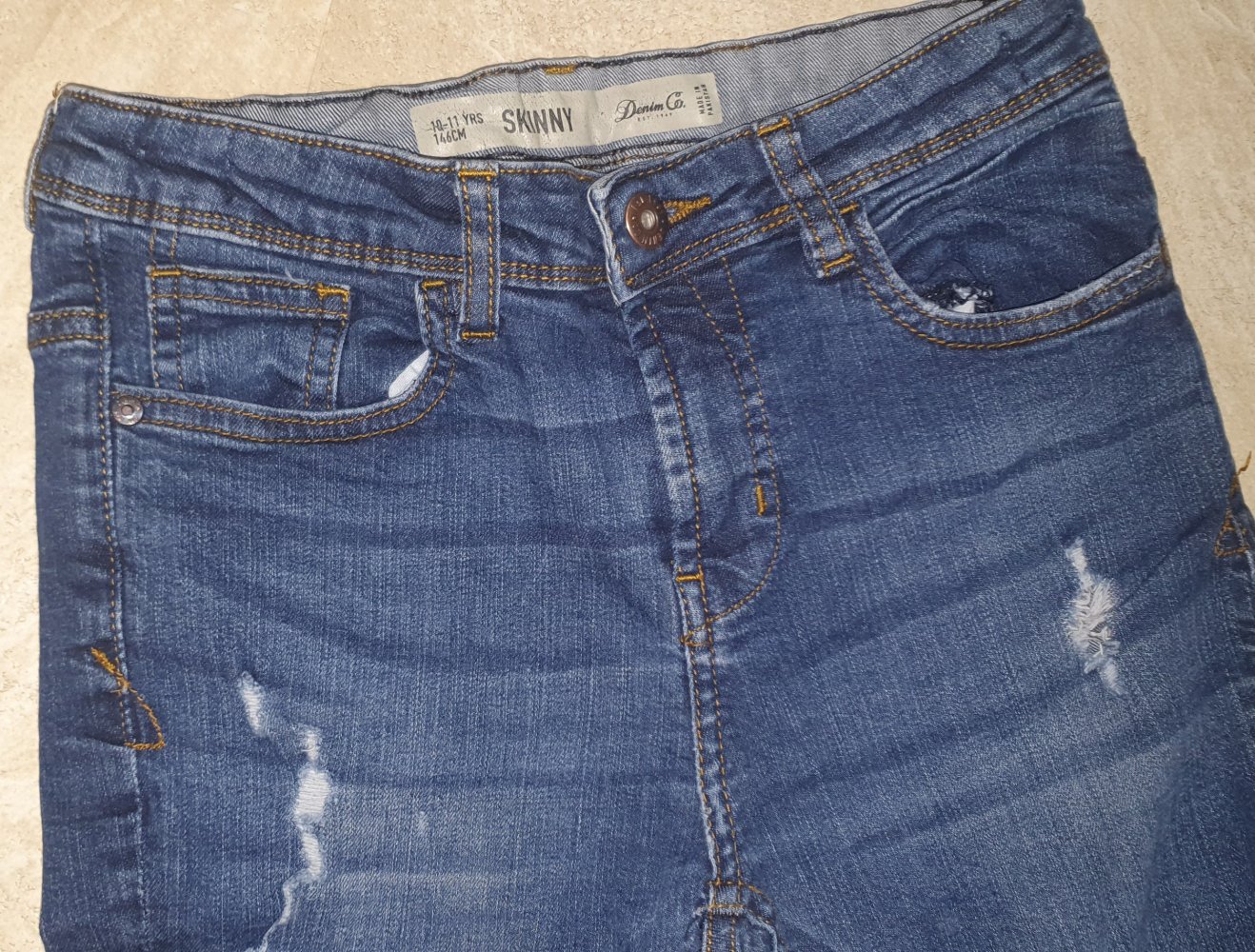 Neuwertige Kinder jeans hose Gr 146
