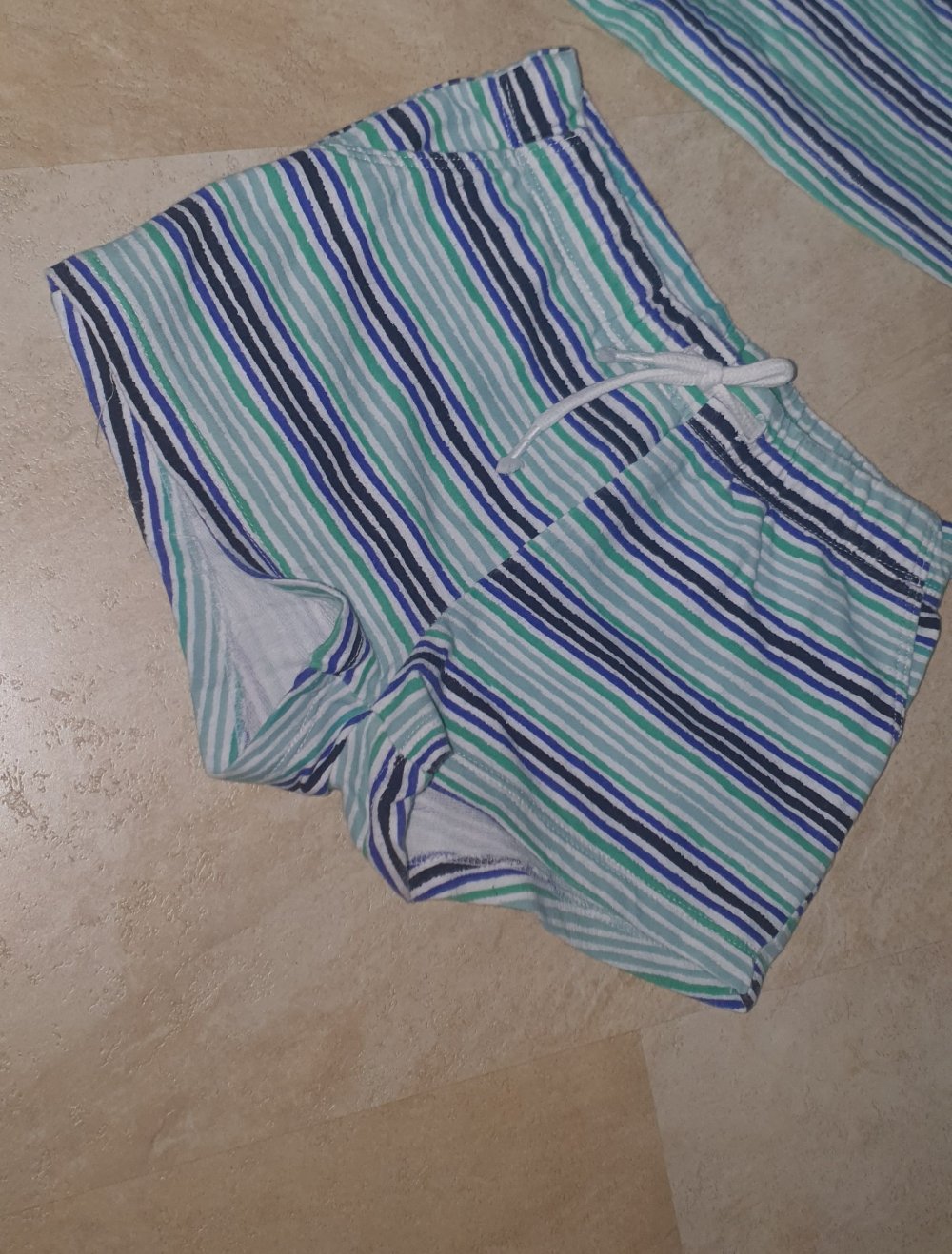 2 teiliges Sommer Set shorts mit Träger top  Gr 110/116