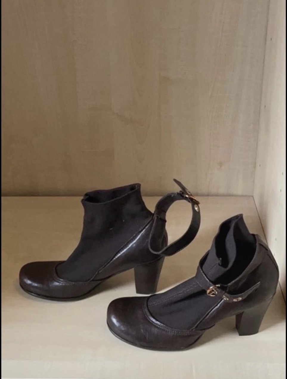 Absatzschuhe Gr. 39
