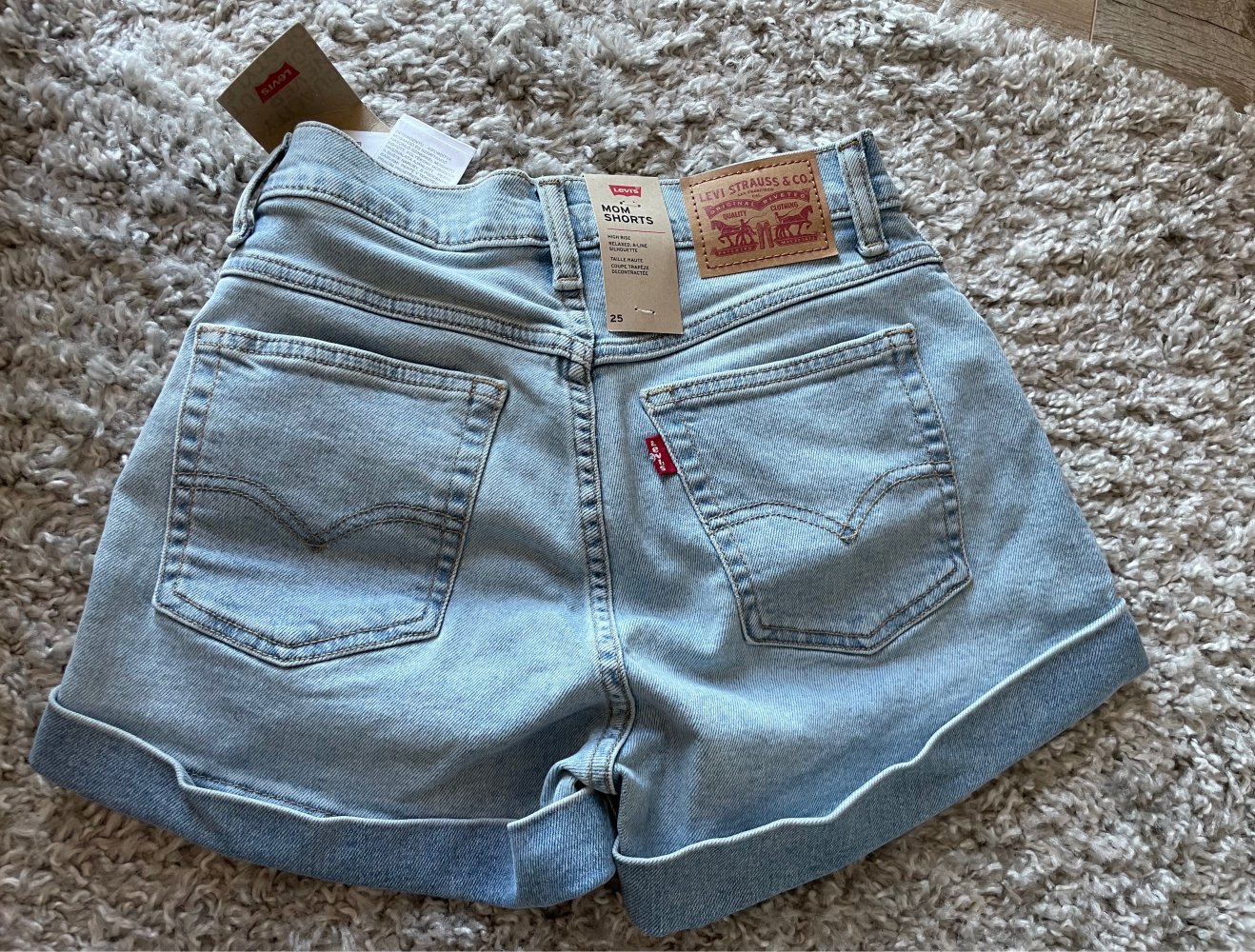 Mom Short