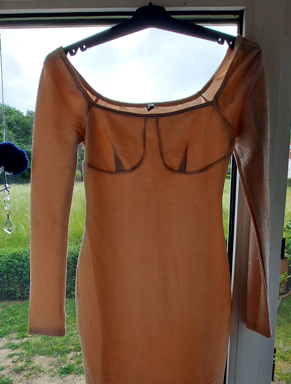 schönes Kleid