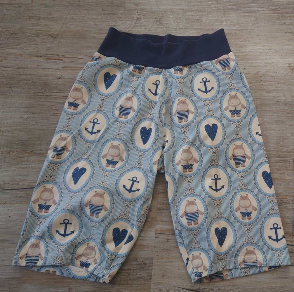 Kurze Handmadehose Gr. S