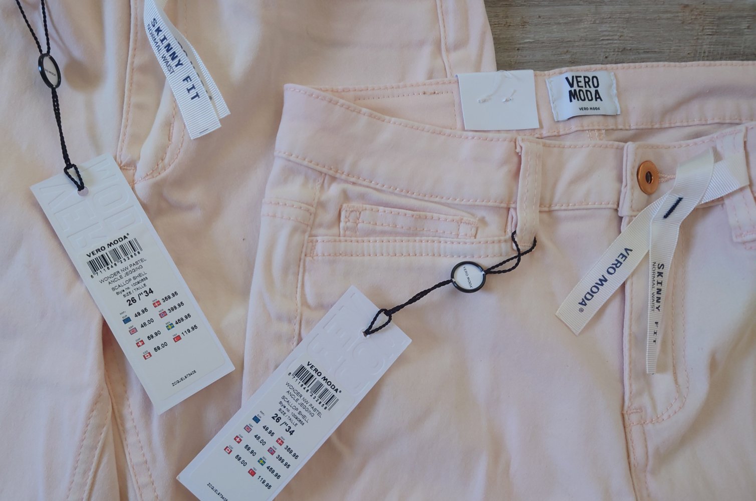 2 Hosen Gr. 26/34