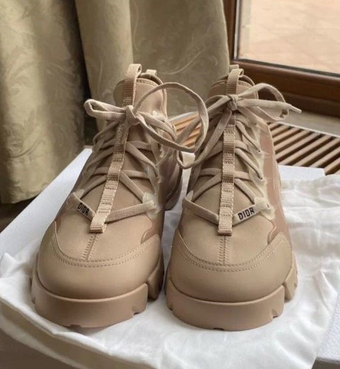 Dior Couture D-connect