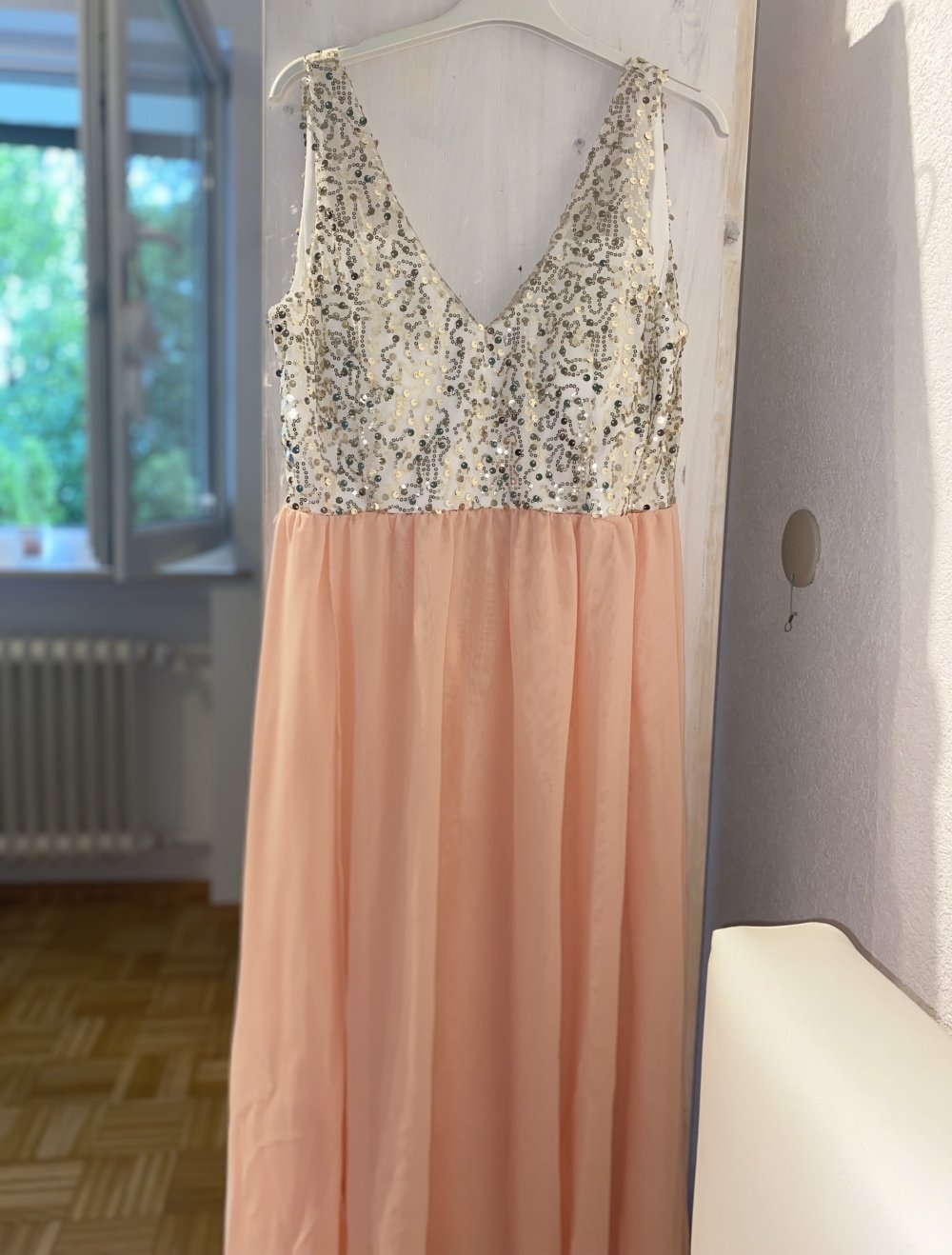 Pailletten Kleid in Apricot