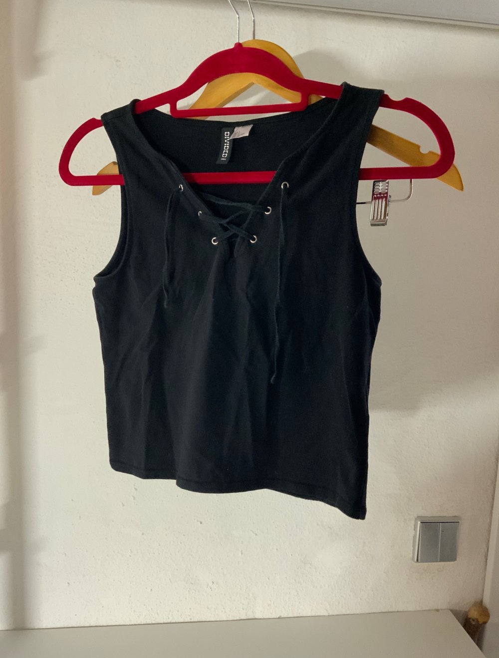 Schwarzes Croptop