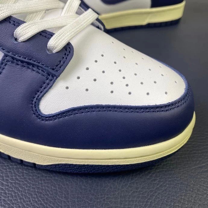 Nike dunk low blue white