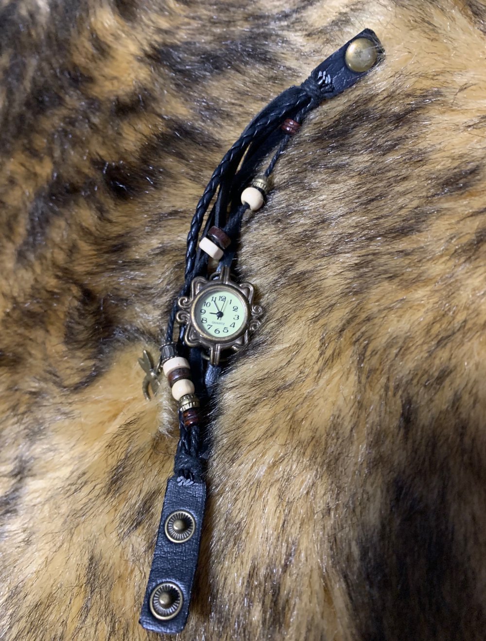 süße Armbanduhr