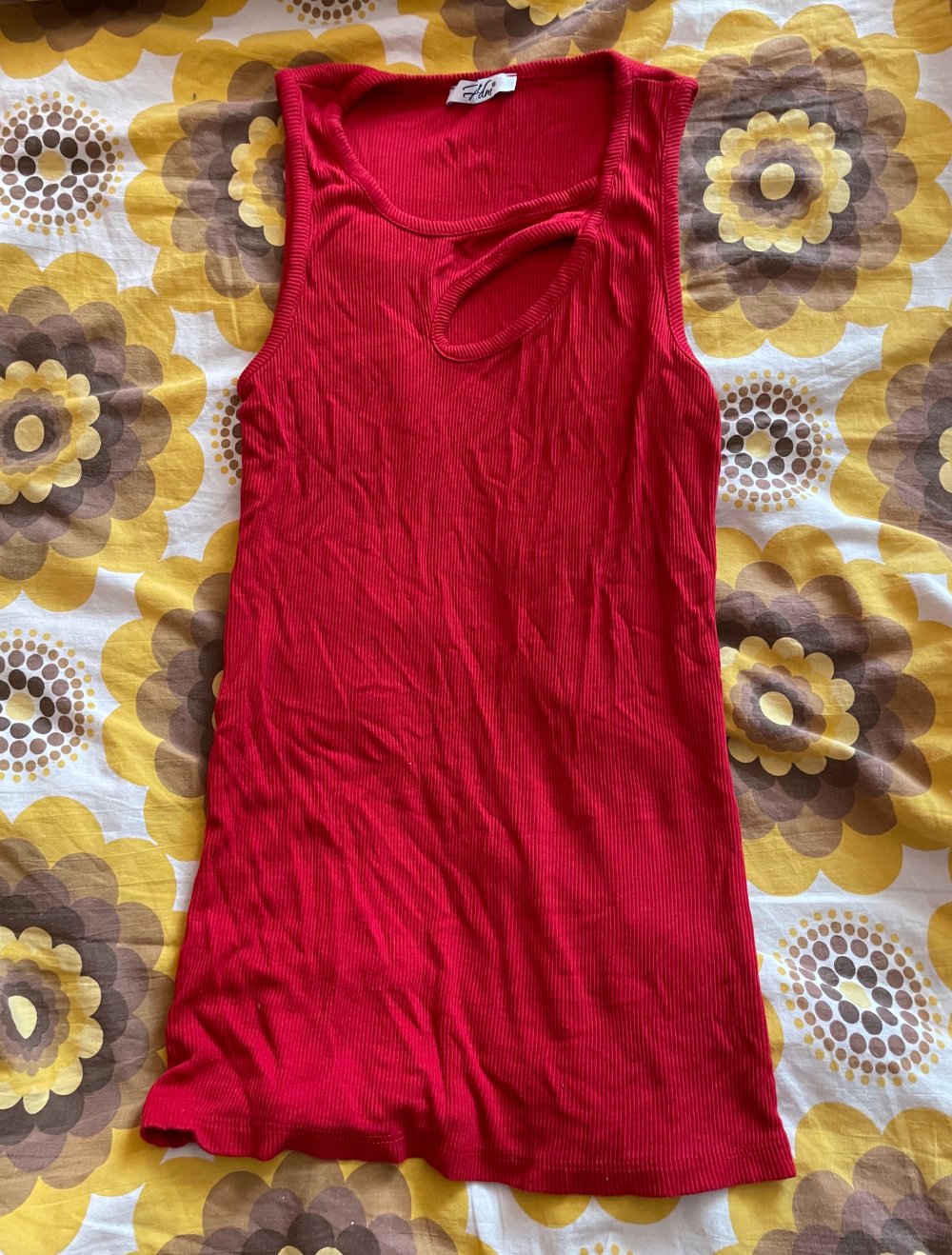 rotes T-Shirt