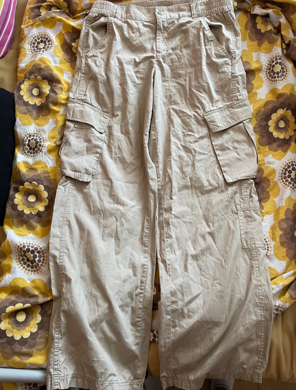 Beige Hose