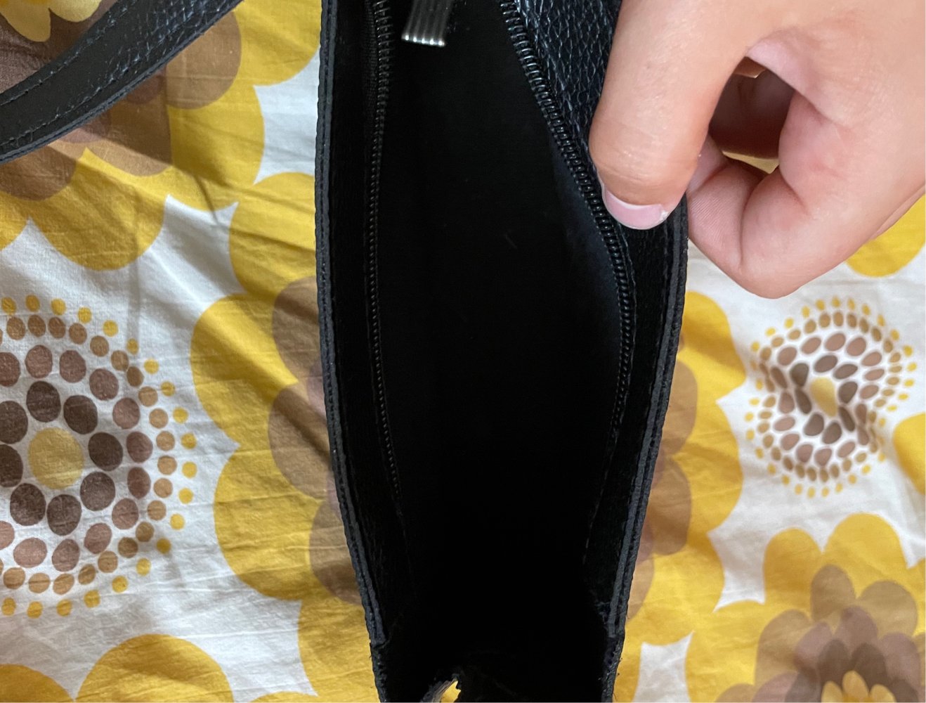 schwarze Tasche