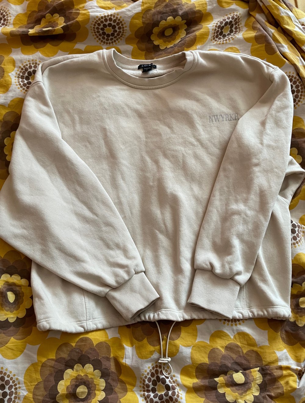 Beige Pullover