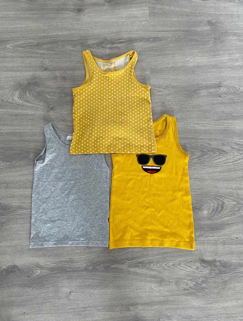 Kinder Kleidung