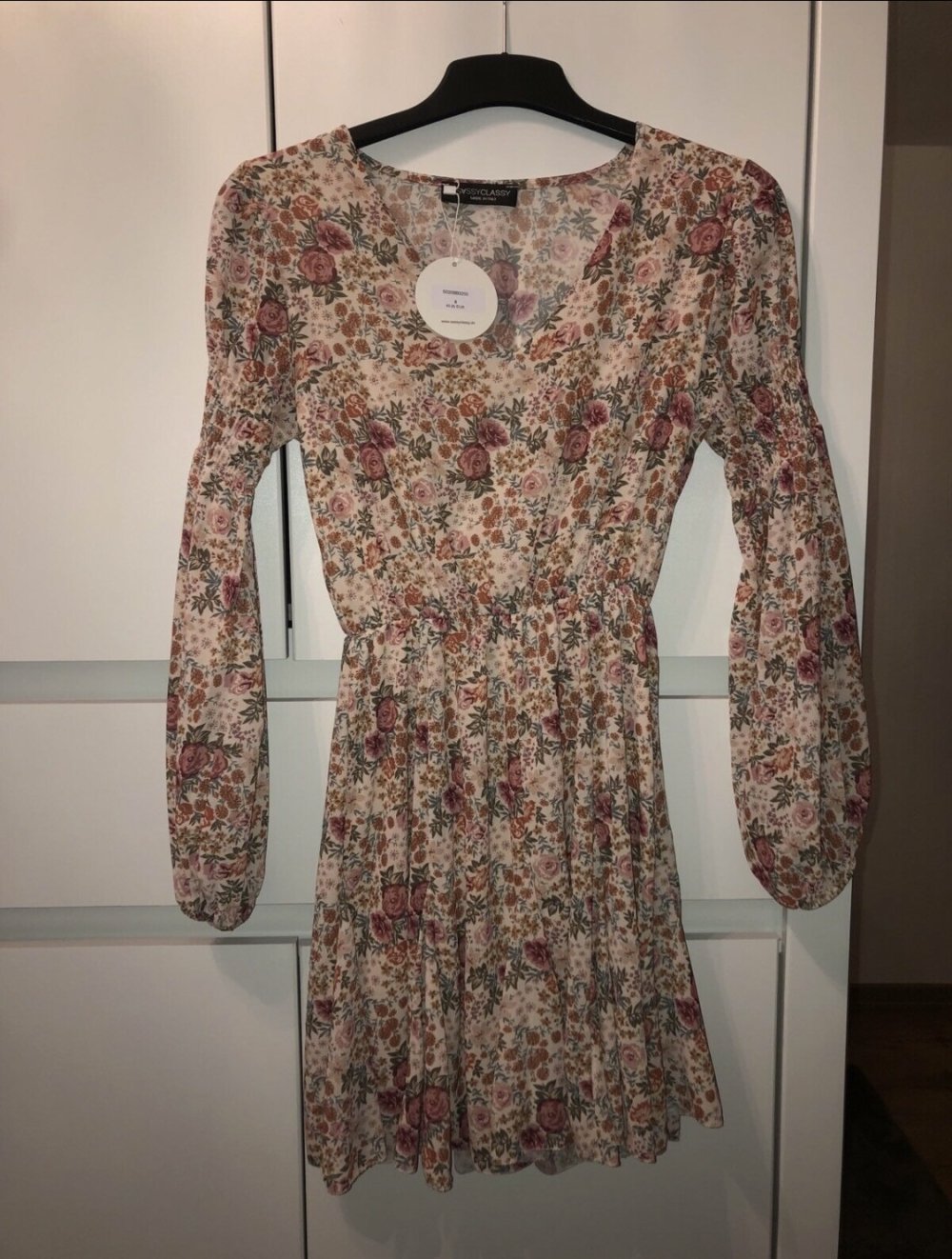 Blümchenkleid NEU