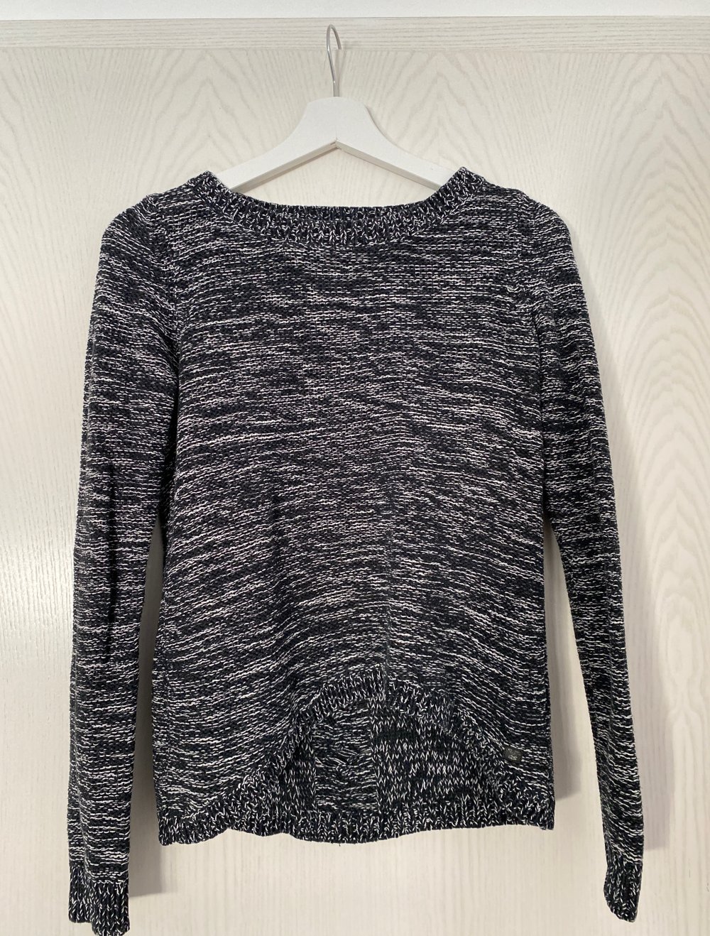 Gestrickter Pulli