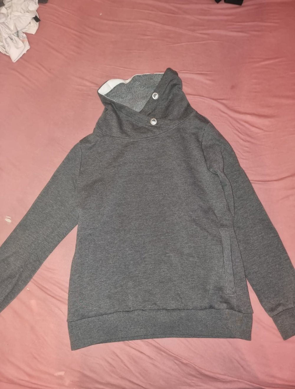 Kragenpullover
