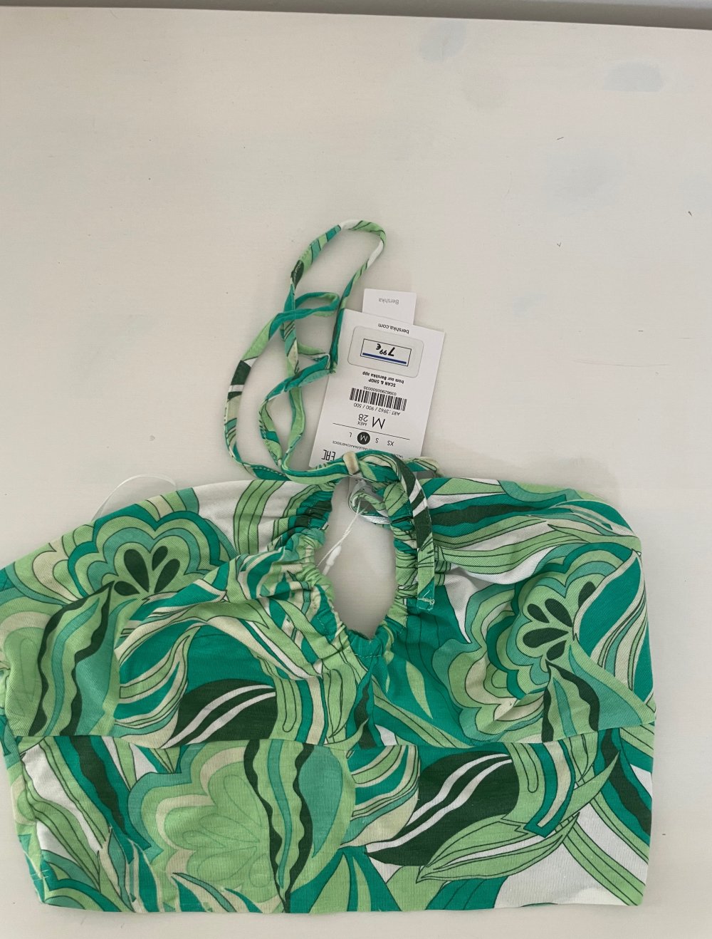 Bershka Top Gr.M neu mit Preisschild