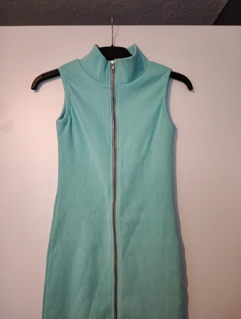 figurbetontes Kleid